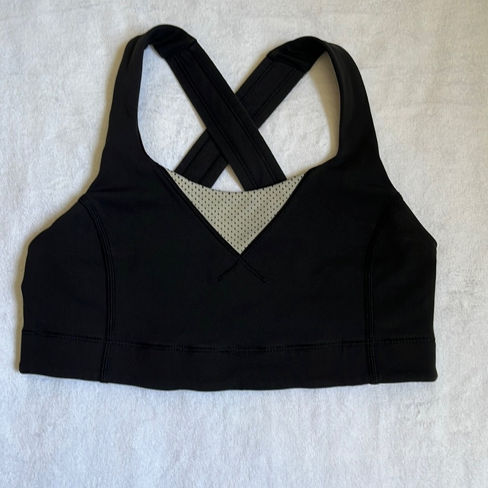 LULULEMON black and reflective sports bra